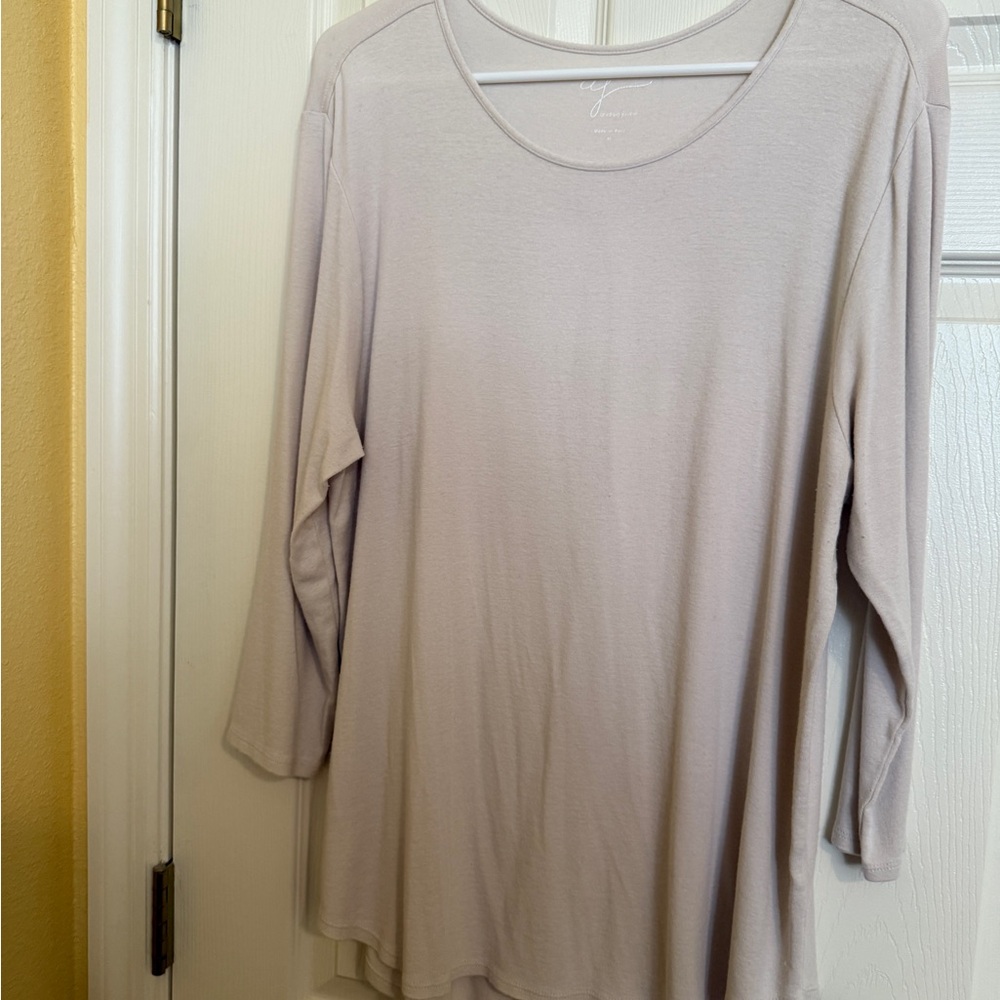 Elegant Women's Cream Top